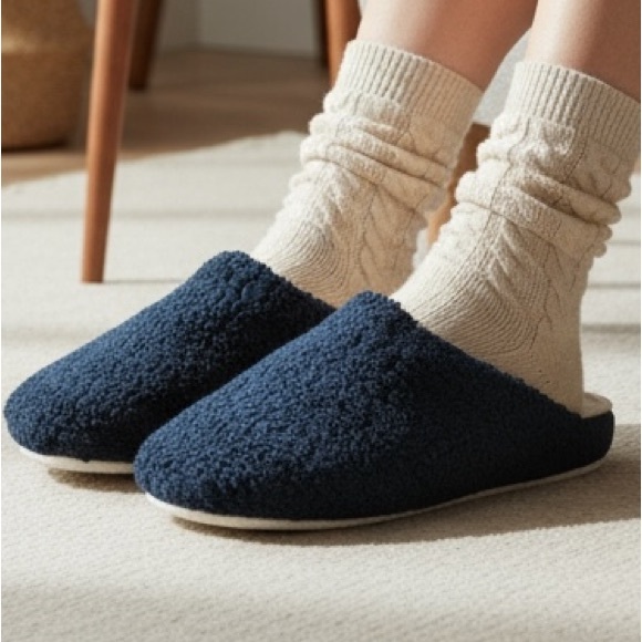 Nicole Miller Black Fuzzy Slippers. New in box - Picture 3 of 6